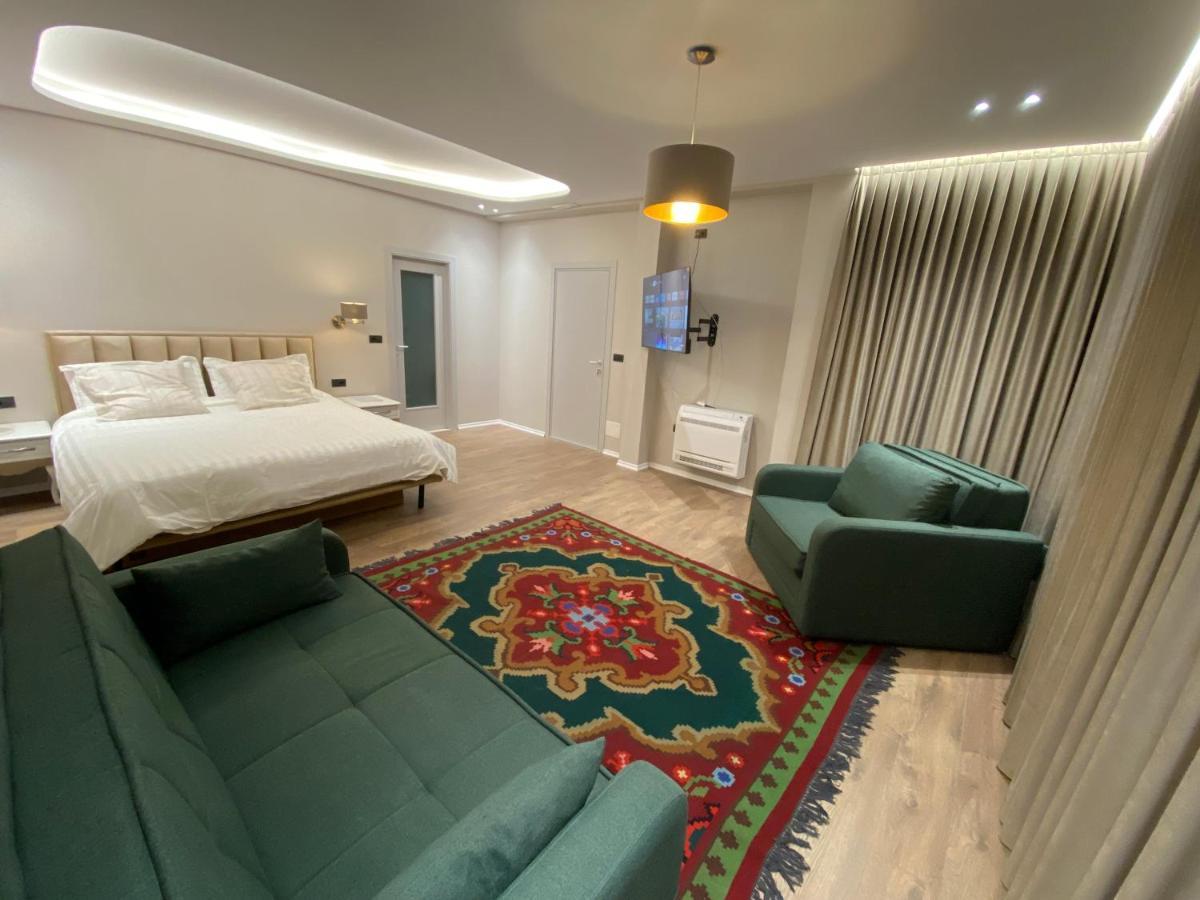 Vila-Amo, Suites&Rooms In Tirana Center Exterior foto